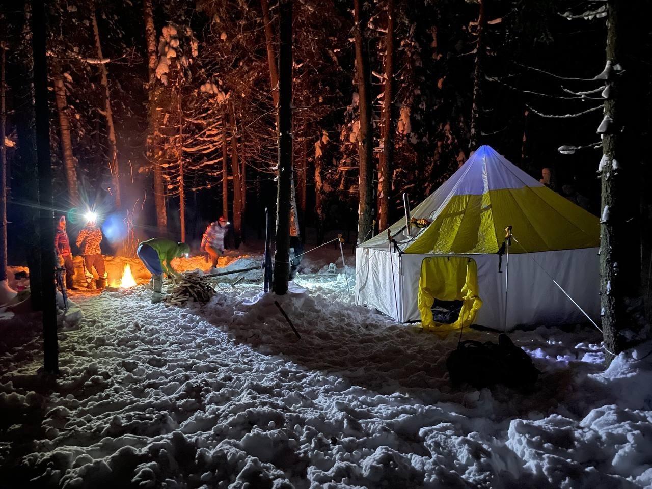 Наш дебютный лыжный поход с ночевкой в теплом шатре с печкой.